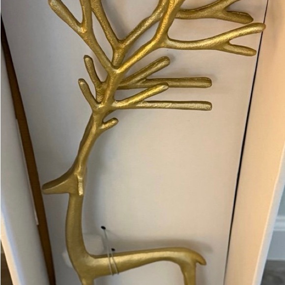 ALDI gold Sculpted Reindeer Large - Picture 4 of 4